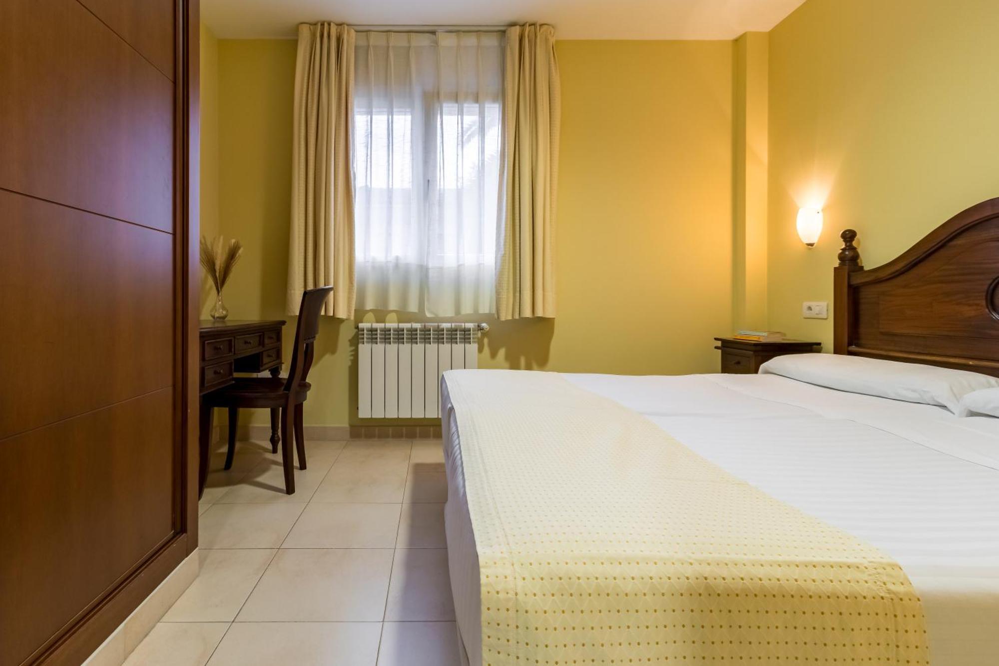 Apartamentos Silken Playa De Toro Льянес Екстер'єр фото