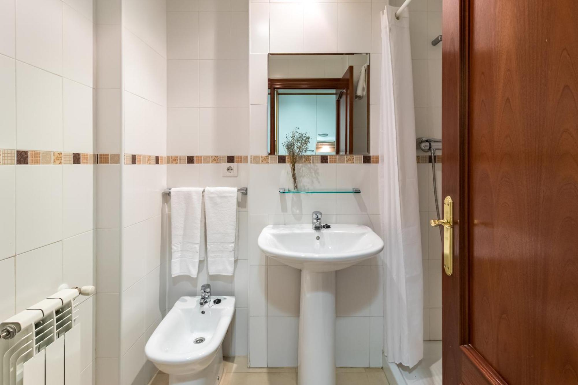 Apartamentos Silken Playa De Toro Льянес Екстер'єр фото