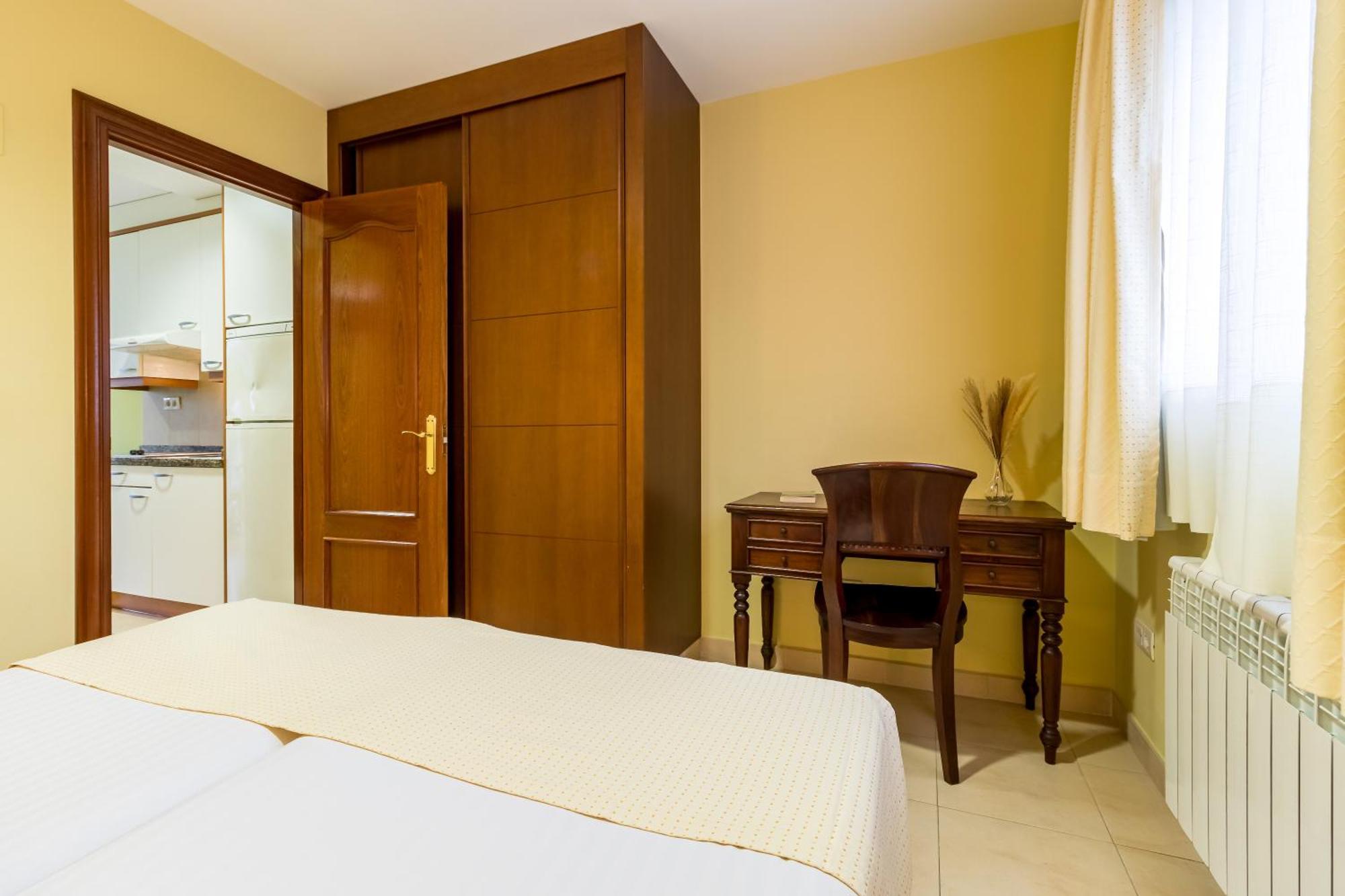 Apartamentos Silken Playa De Toro Льянес Екстер'єр фото